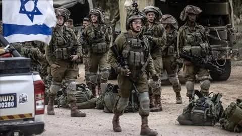 أعلن جيش الاحتلال الإسرائيلي اليوم الجمعة عن اعتراض صاروخ واحد ضمن وابل من صواريخ أطلقها حزب الله
