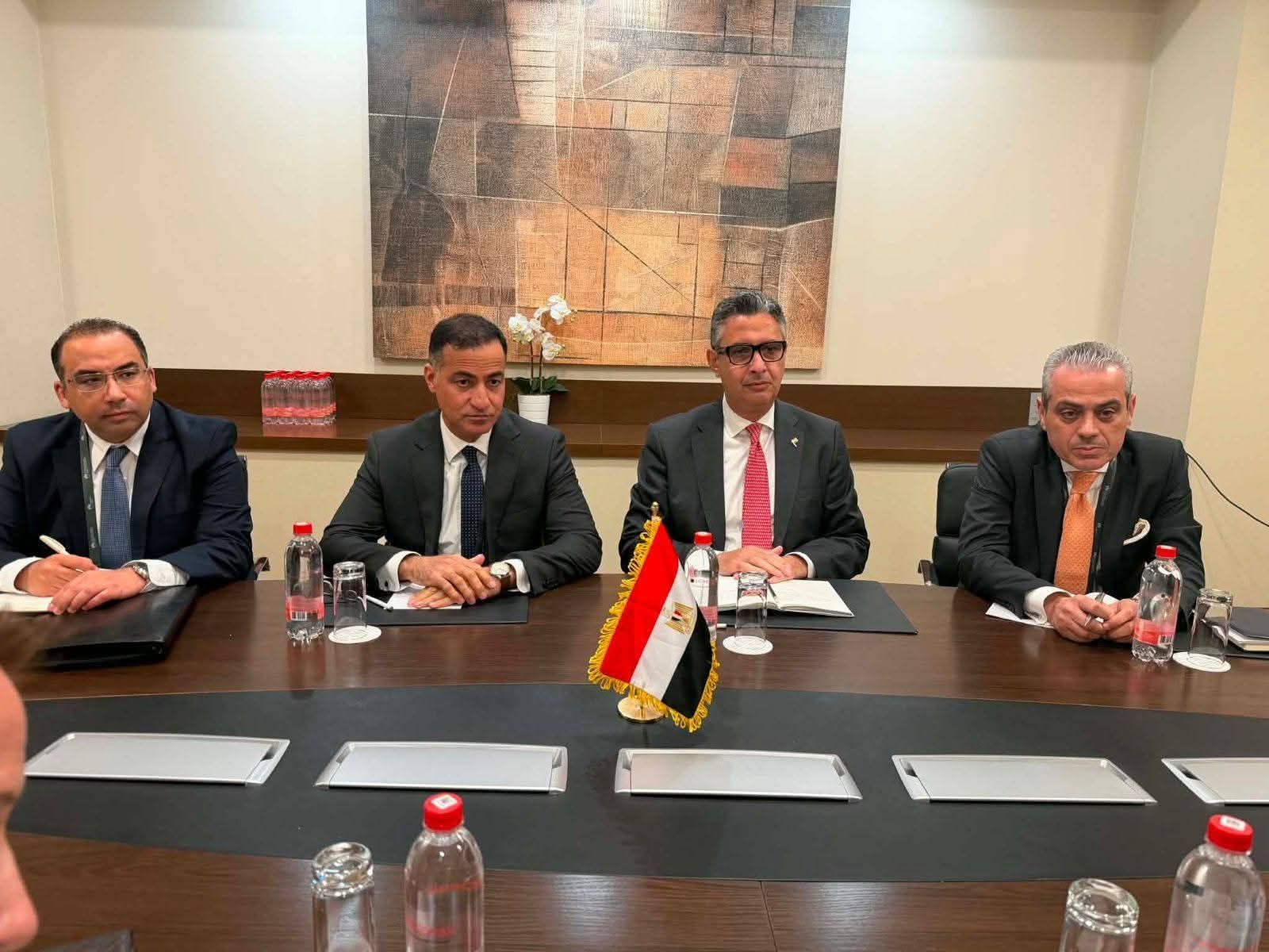 وزير التموين يلتقى مدير عام البورصة الروسية الوطنية للسلع لبحث سبل التعاون المشترك مع البورصة السلعية المصرية