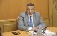 محافظ قنا: إلغاء خطوط سير 13 سيارة سرفيس لعدم استكمال السير حتى نهاية موقف البحر الأحمر