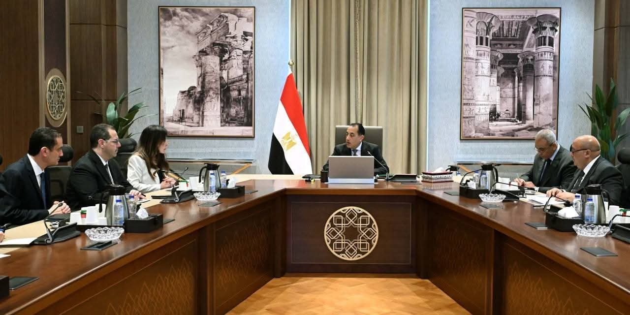 رئيس الوزراء يتابع إجراءات تنظيم السوق العقارية فى مصر