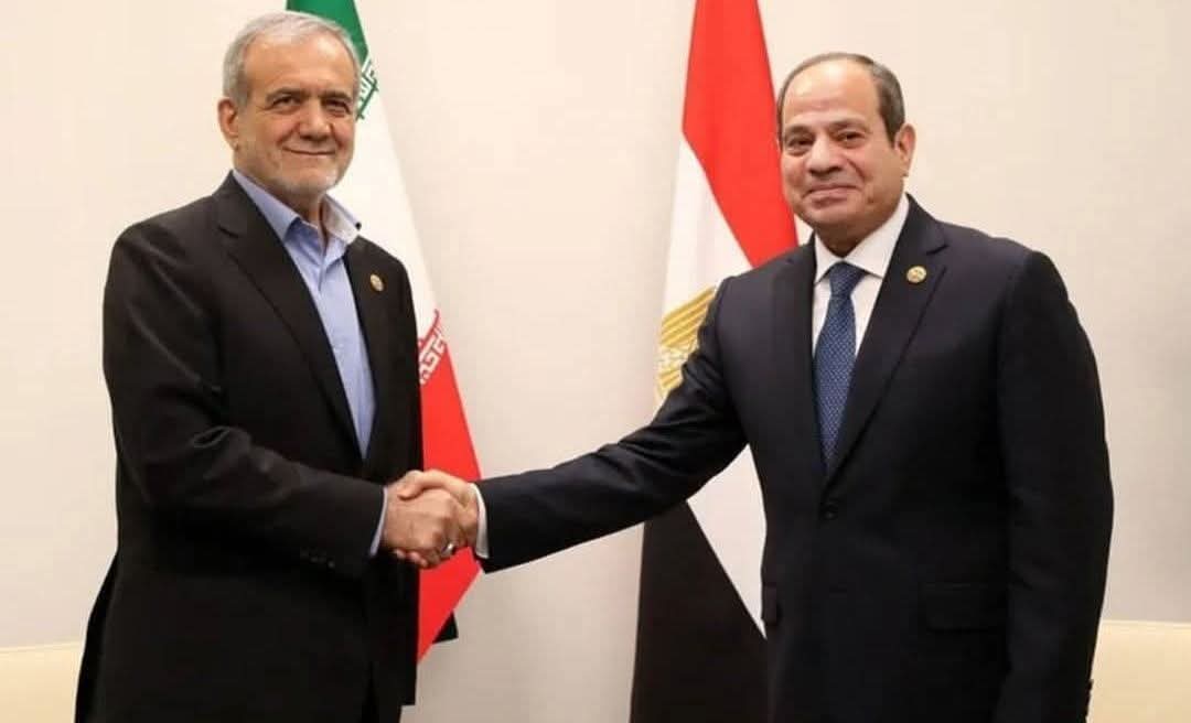 السيسى يؤكد لبزشكيان: لا مساس بأمن الخليج.. والحل الدبلوماسى هو الطريق الوحيد