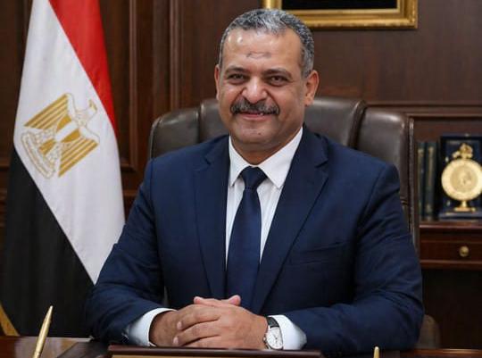 الأستاذ مصطفى بدر.. نموذج للقيادة والانضباط داخل إدارة جنوب الجيزة