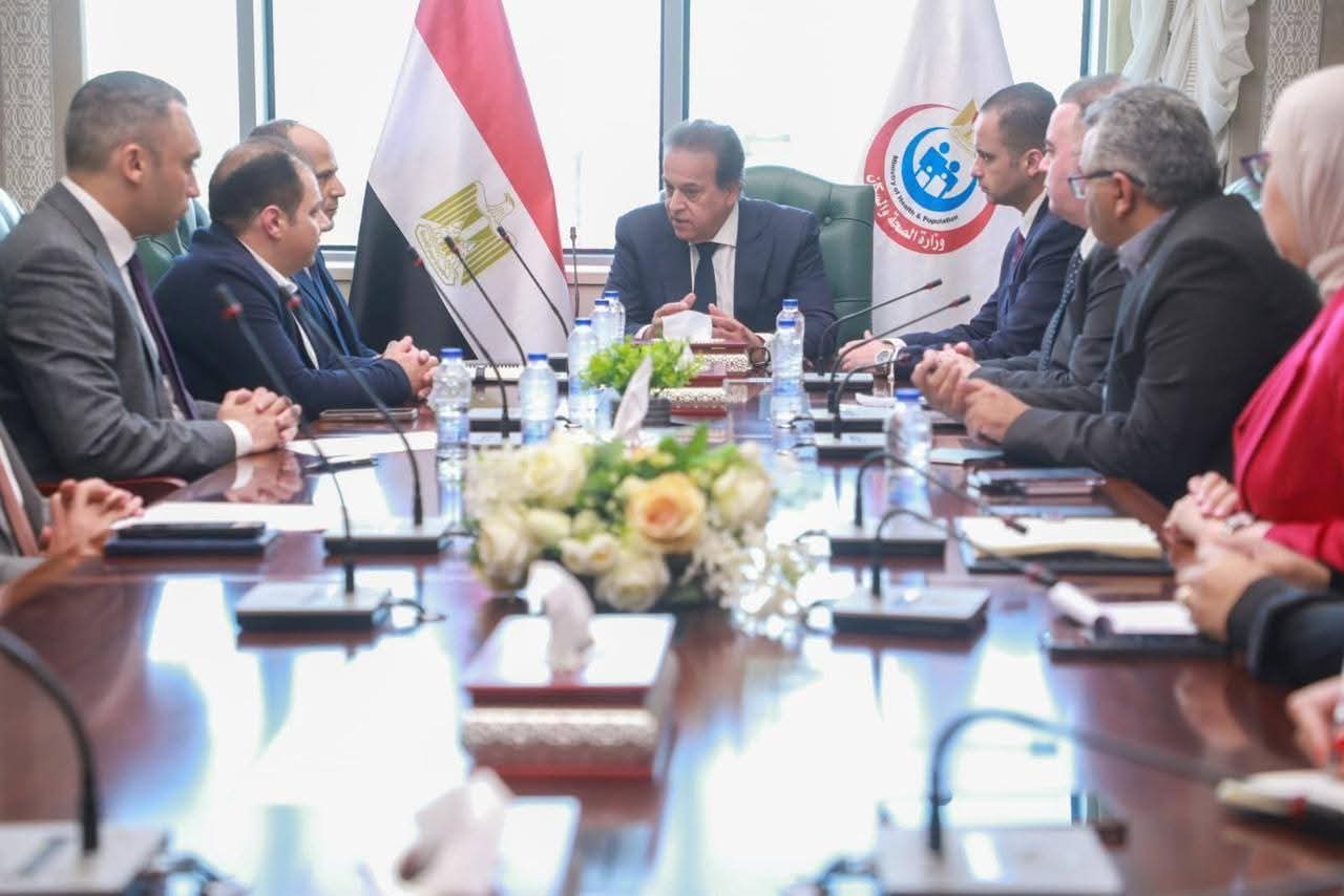 وزير الصحة يبحث مع شركتى STM وRVG تعزيز التعاون فى المشروعات القومية والتحول الرقمي