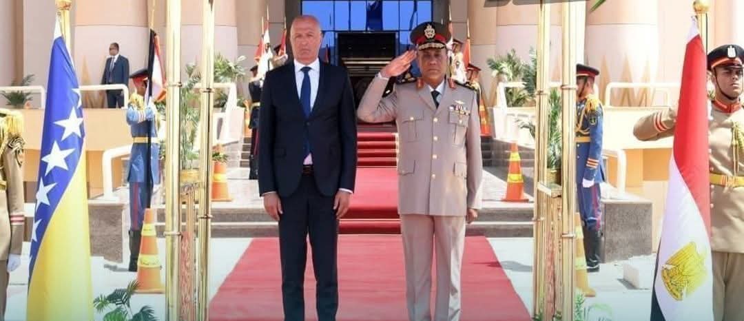 اتفاق دفاعى جديد بين مصر والبوسنة والهرسك.. وتعزيز للتعاون العسكرى بين البلدين