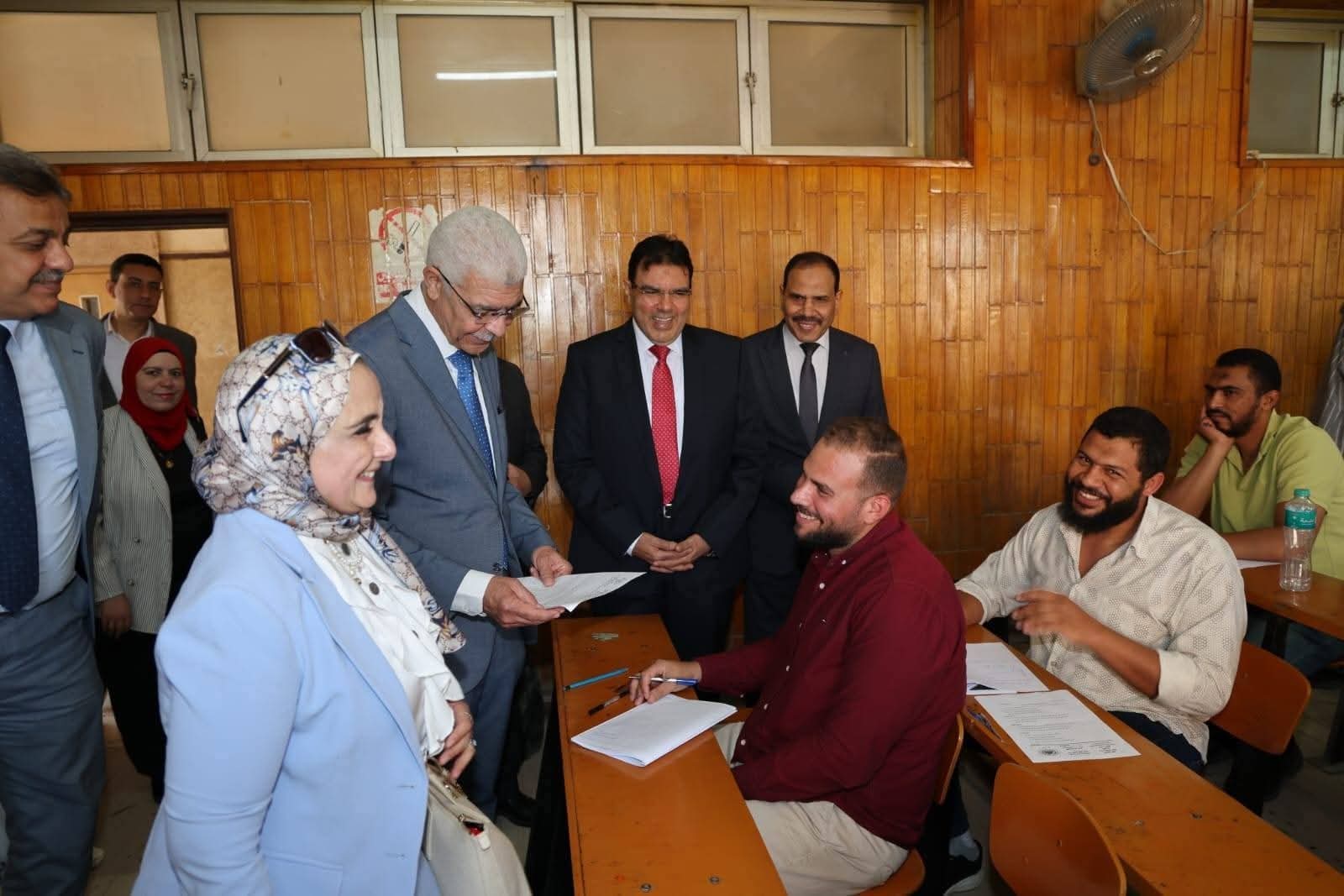 رئيس جامعة المنوفية يتفقد امتحانات الدراسات العليا بكلية الزراعة ويؤكد الالتزام بمعايير الجودة والانضباط