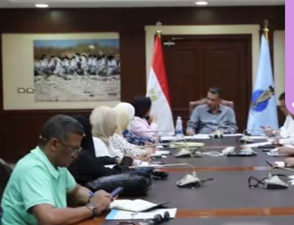 محافظ البحر الأحمر يسرع إجراءات تقنين الأراضى وتأكيدات بضرورة مراعاة الأعباء المعيشية للمواطنين