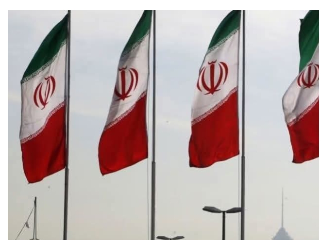 إيران : العالم يتغير ومن يتجاهل ذلك سيدفع الثمن