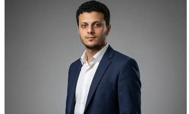 باحث في علم النفس: الخداع الذاتي يدفع الإنسان للتمسك بأفكاره رغم الأدلة المخالفة